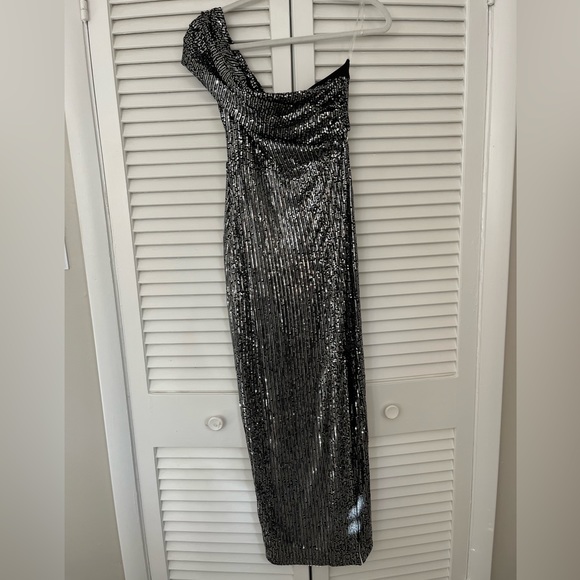 Showpo Joycee Midi Off Shoulder Thigh Split Sequin Dress in Gunmetal - Picture 4 of 6